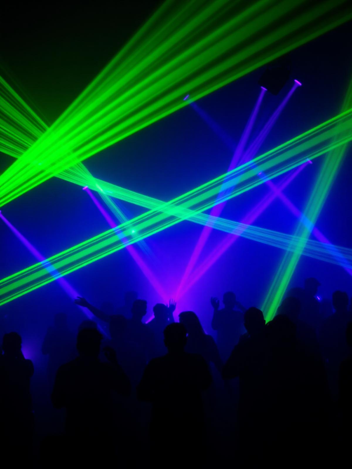 03 · Lasers